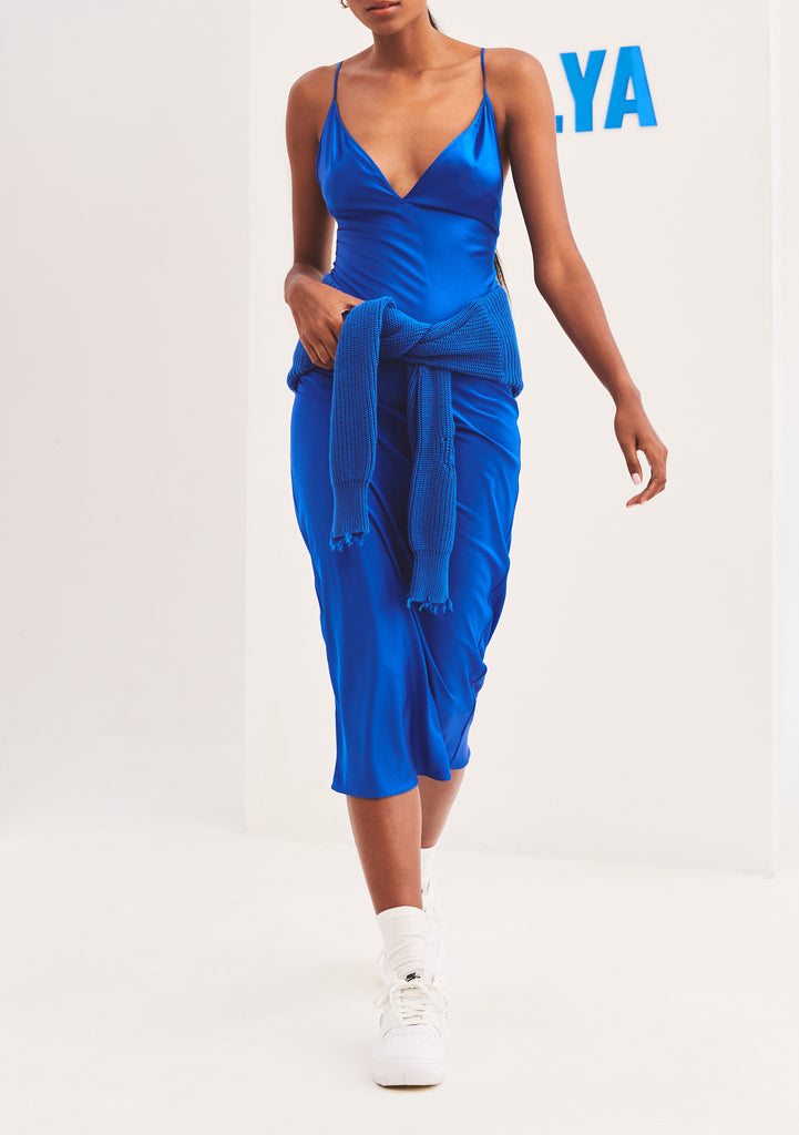Dianie Silk Long Sleeve Robe – SEROYA NYC