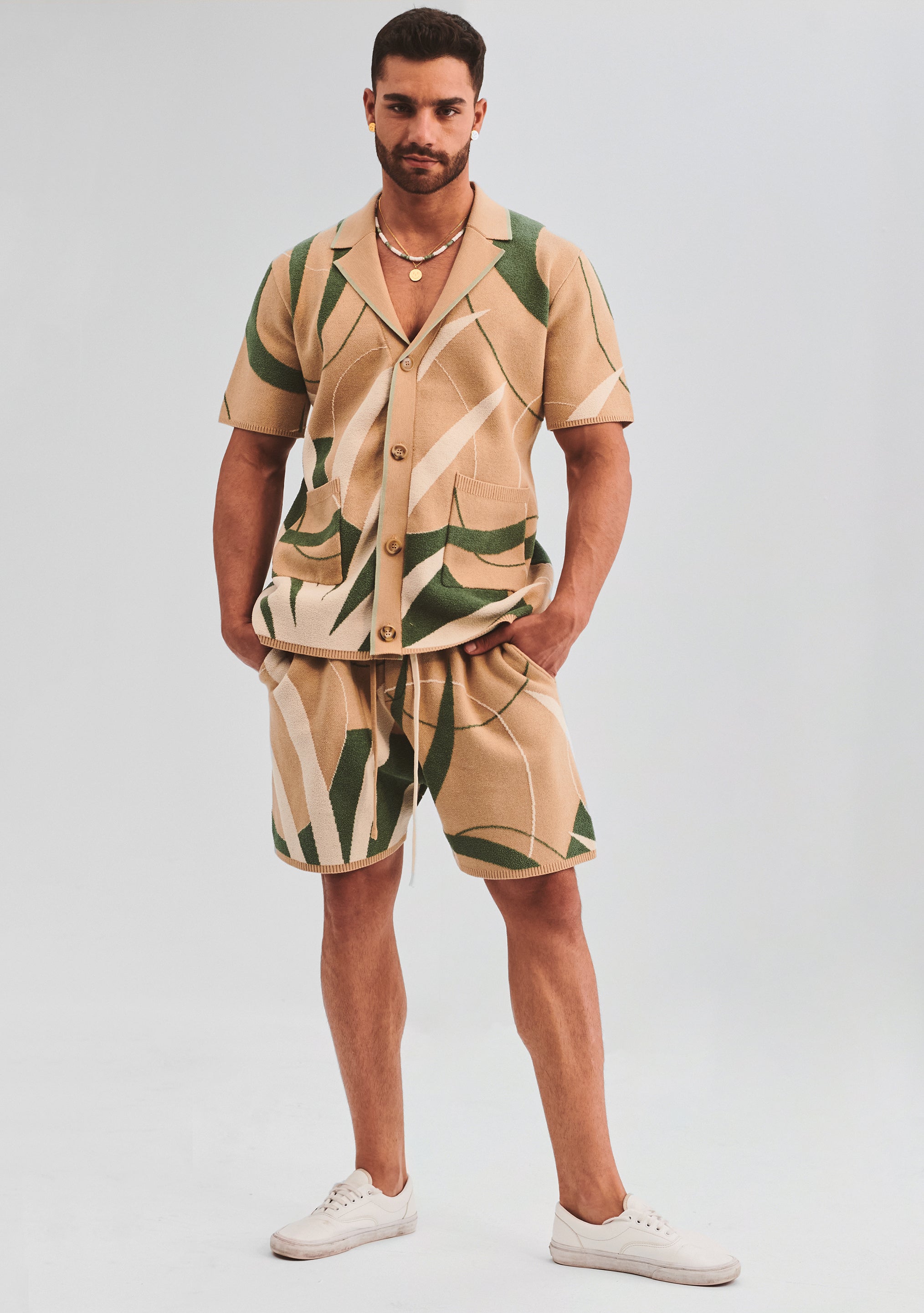 【ROCKCAKE】Beige Label Button Shorts 206093701-1-moonbeam?$n_750w$&