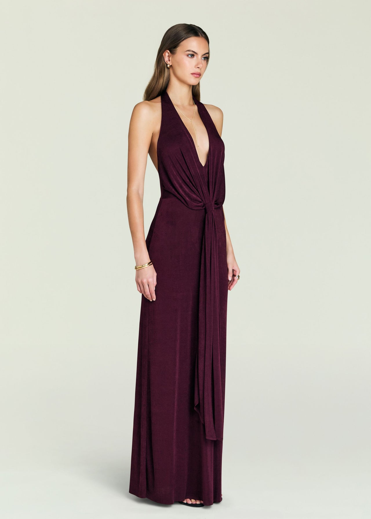 SEROYA Kayla Maxi Dress in Burgundy - size M SEROYA Kayla Maxi Dress in Burgundy - size M