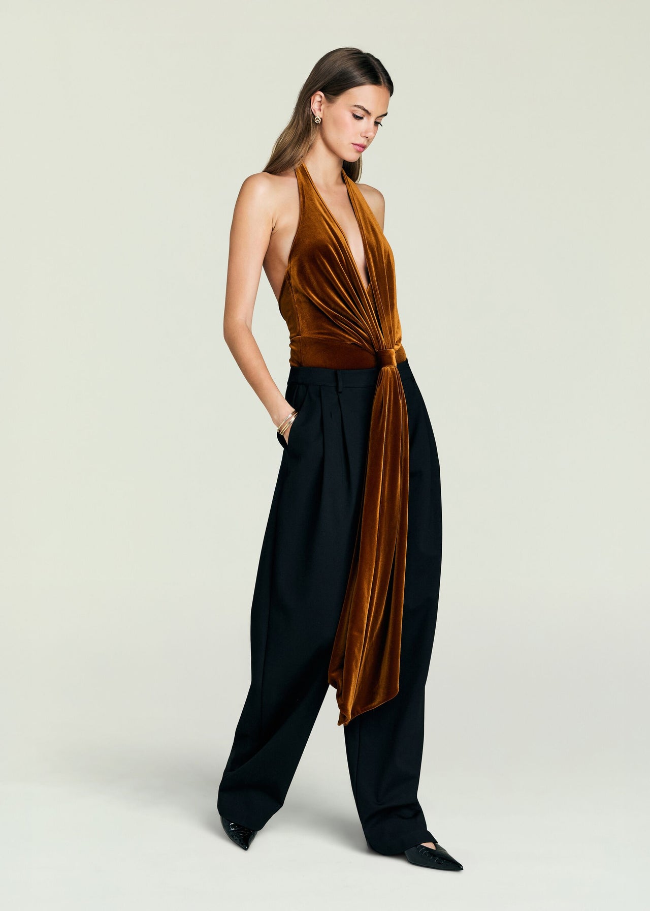 Vika Velvet Bodysuit – SEROYA