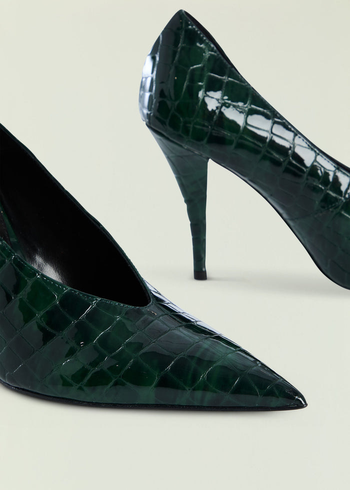 Dark green crocodile-embossed leather stiletto with a pointed toe