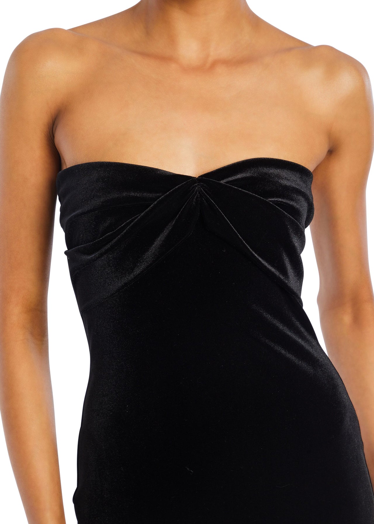 Noela Velvet Gown