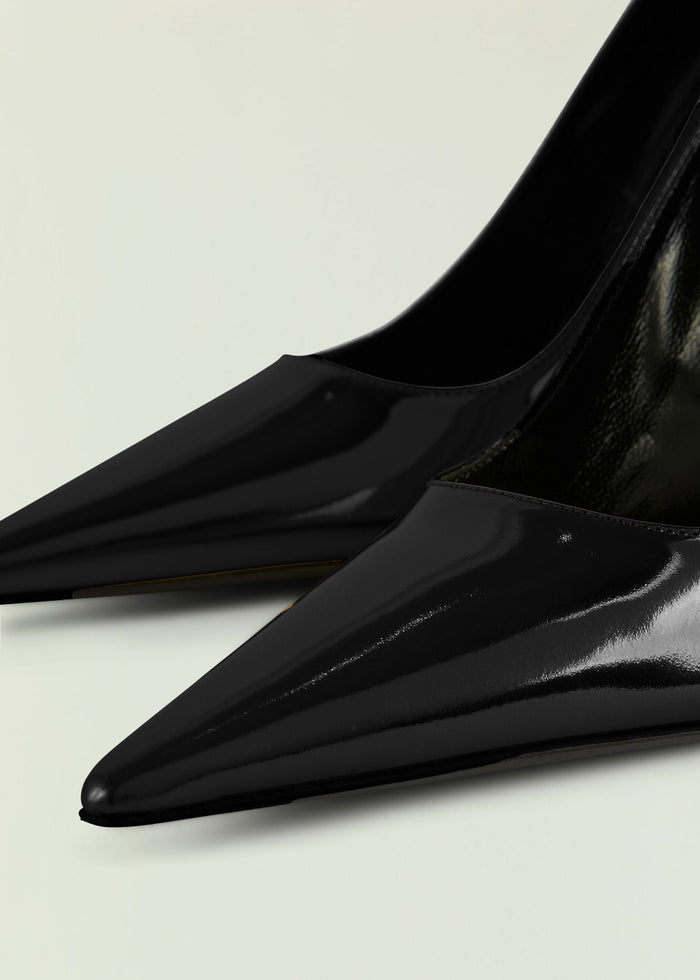 Glossy black Jasmine Heel with a pointed toe
