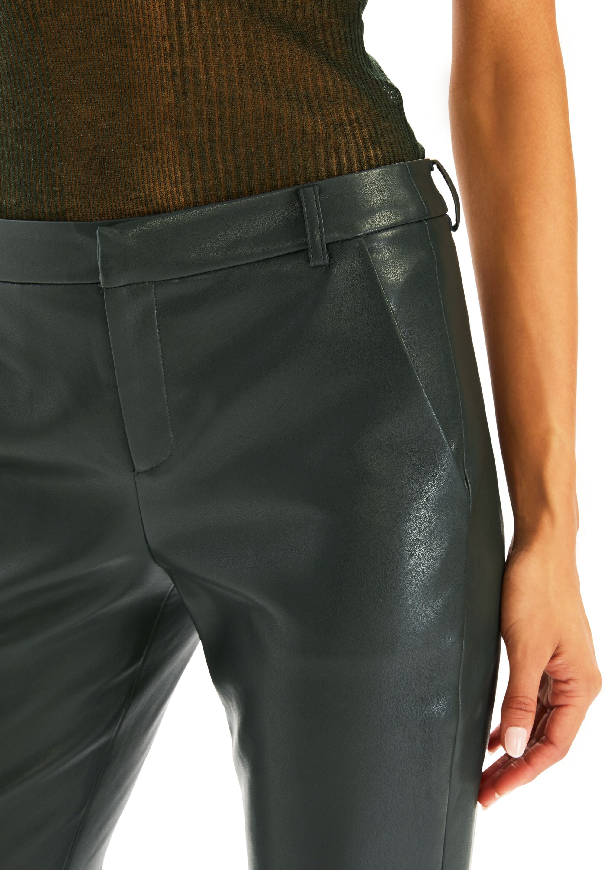 Ronja Vegan Leather Trouser – SEROYA