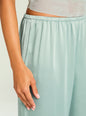 She thumbnail image 2 of 5