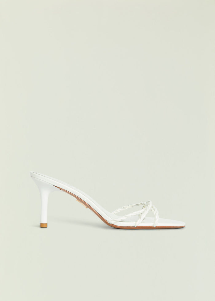 Karolina Sandal