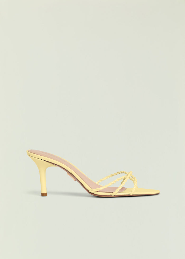 Karolina Sandal