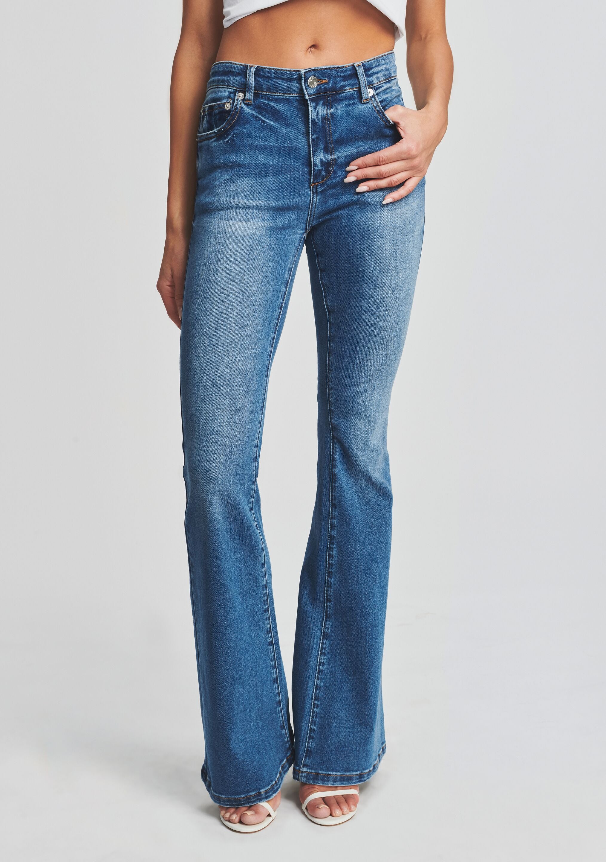 Demi Mid Rise Flare Jean – SEROYA NYC